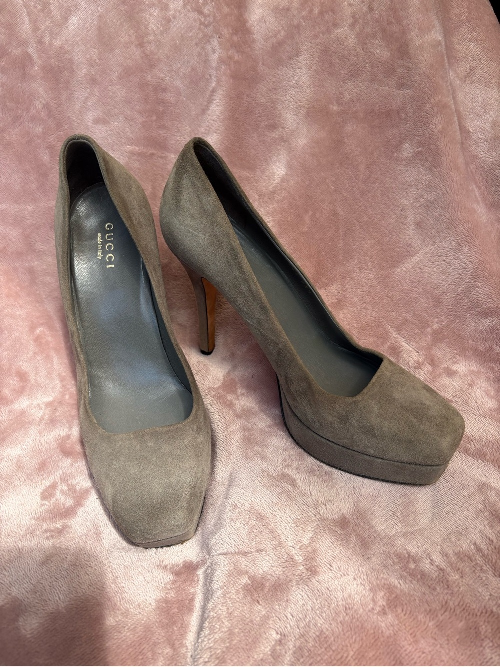 Gucci Suede Platform Pumps